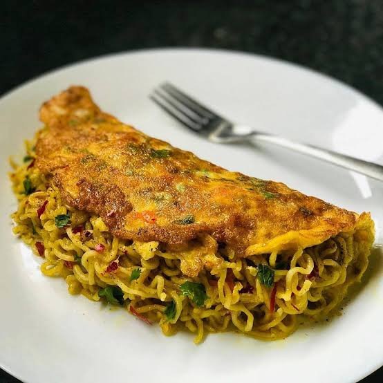 Noodles & Omelet
